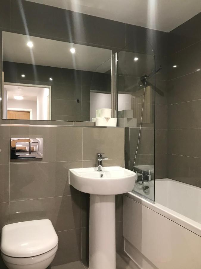 Cranford Apartments Heathrow - Hounslow מראה חיצוני תמונה