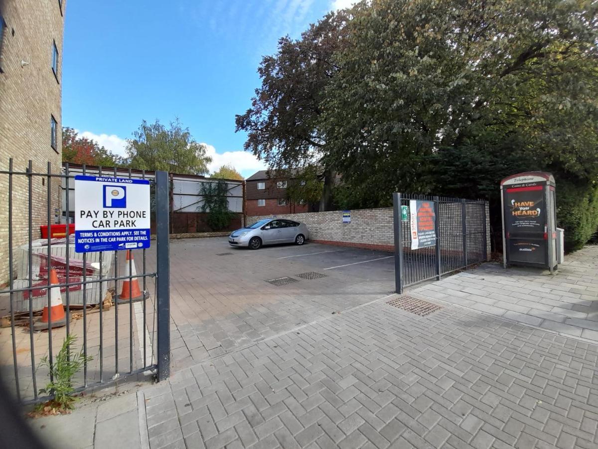 Cranford Apartments Heathrow - Hounslow מראה חיצוני תמונה