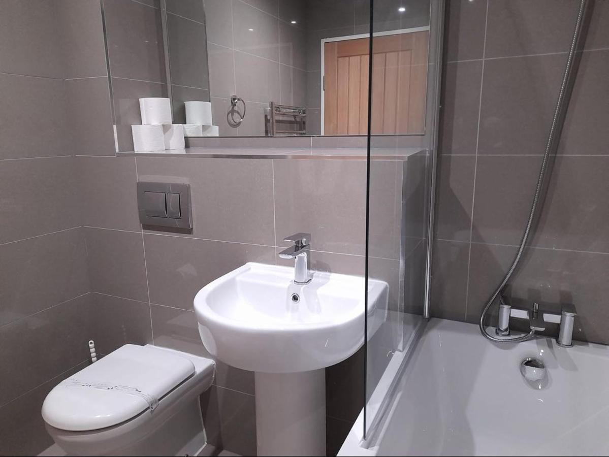 Cranford Apartments Heathrow - Hounslow מראה חיצוני תמונה