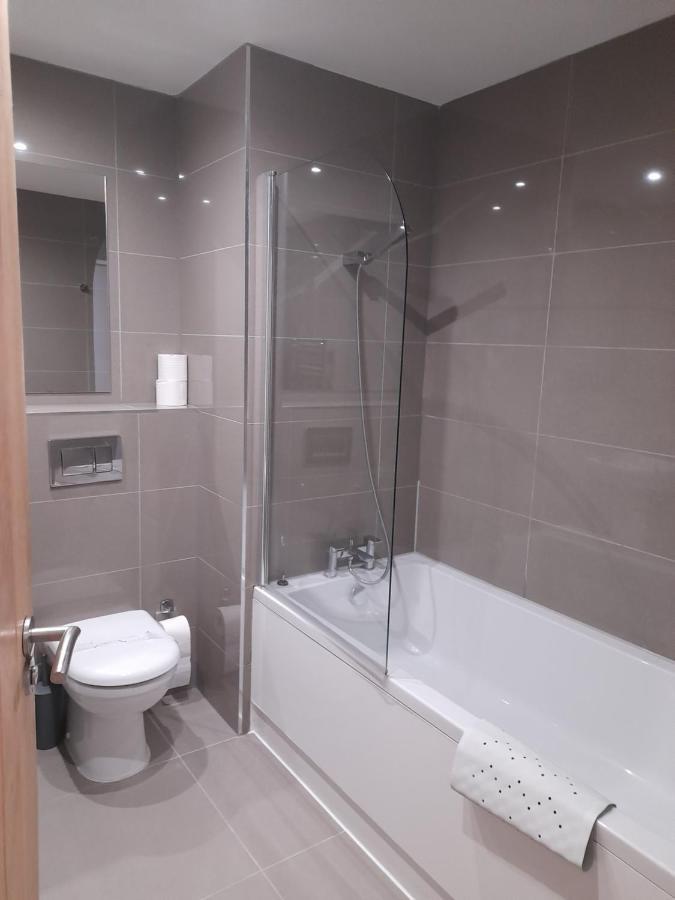 Cranford Apartments Heathrow - Hounslow מראה חיצוני תמונה