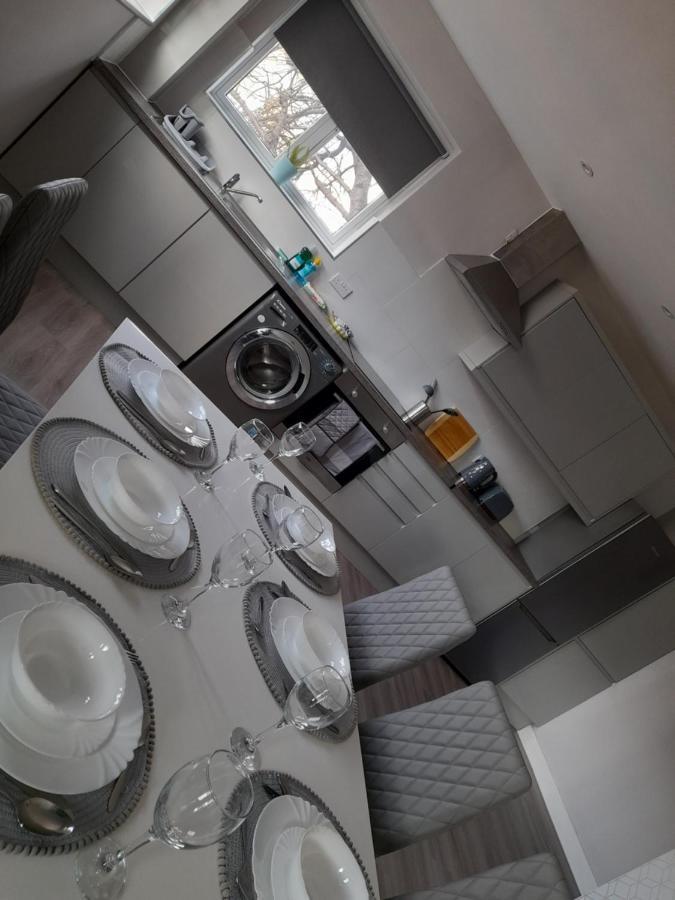 Cranford Apartments Heathrow - Hounslow מראה חיצוני תמונה